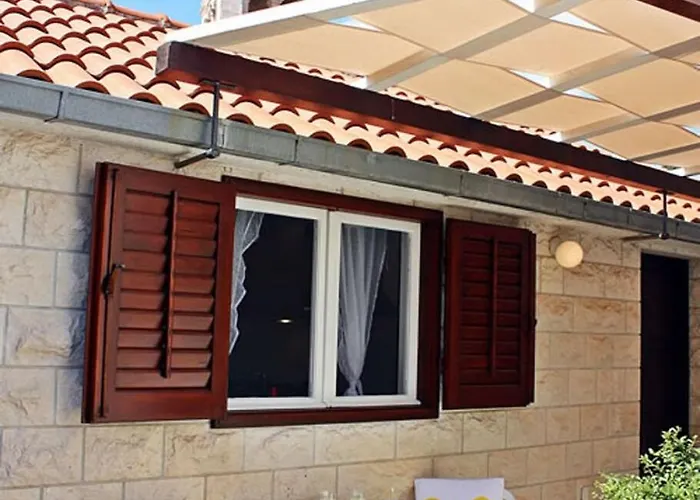 House Ivi *